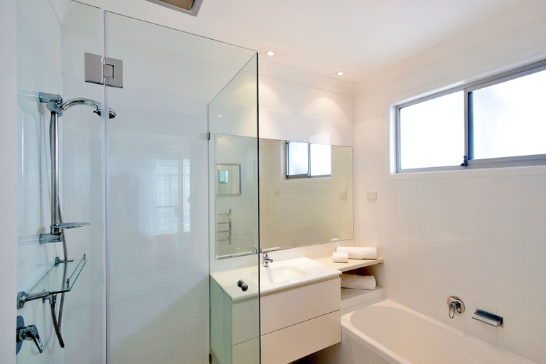 Bathroom 4, 31 on Edward, Noosa - Noosa-Noosaville