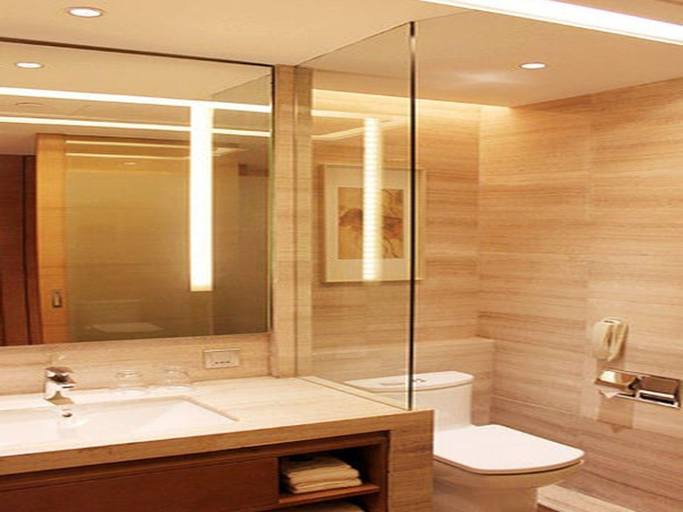 Bathroom, Grand Skylight Hotel Yueyang, Yueyang