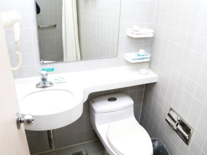 Bathroom 4, Jinjiang Inn Yixing Middle Renming Road, Wuxi