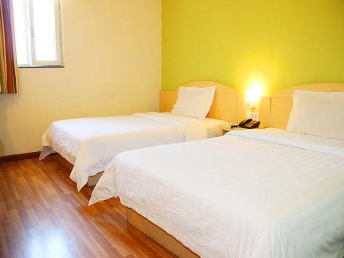 Bedroom 4, 7Days Inn Changsha Kaifu Temple Metro Station, Changsha