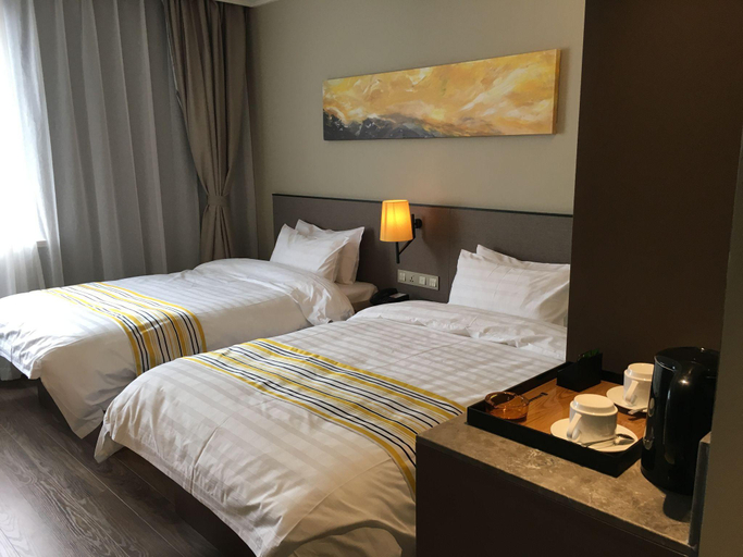 Bedroom, Homeinn Plus Hotel (Shanghai Bund Jinling East Road), Shanghai