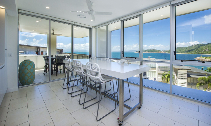 Food & Drinks, 1 Bright Point Apartment 1504, Magnetic Island