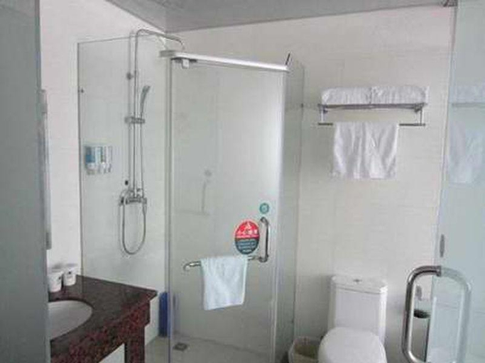 Bathroom 4, Greentree Inn Suzhou Railway Station Business, Suzhou
