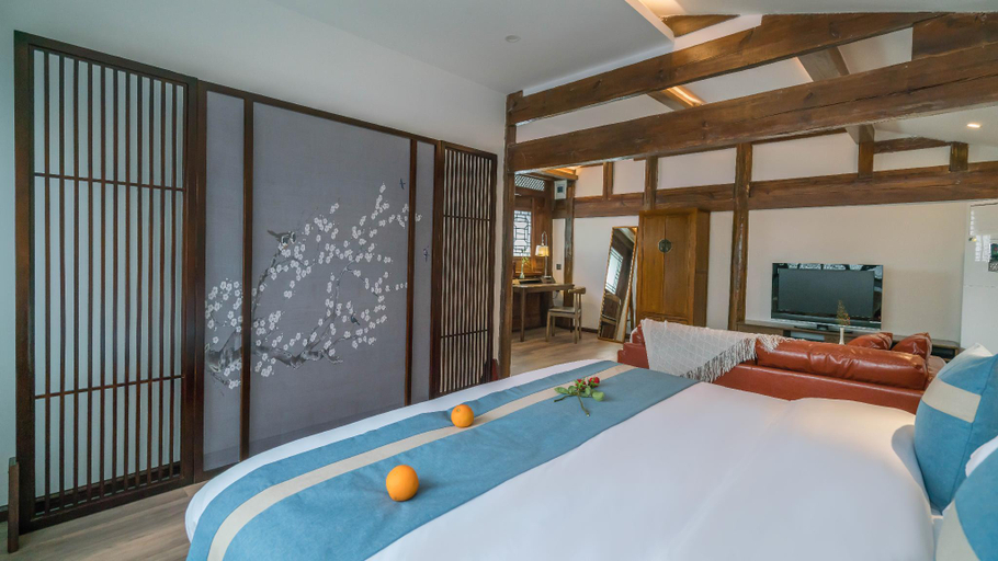 Bedroom 2, LIJIANG LIZE GRACELAND ARTISTIC SUITE INN, Lijiang
