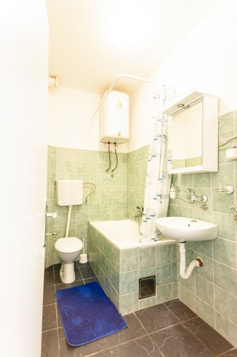 Bathroom 2, Apartments Adriatic