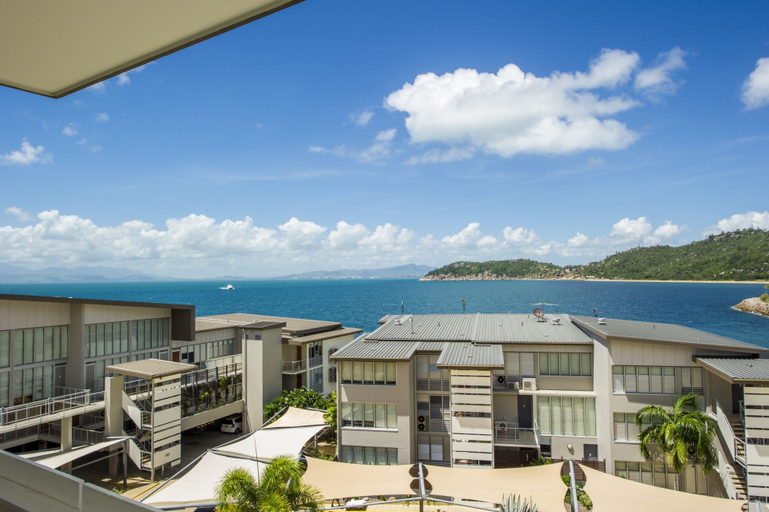 Exterior & Views, 1 Bright Point Apartment 1504, Magnetic Island