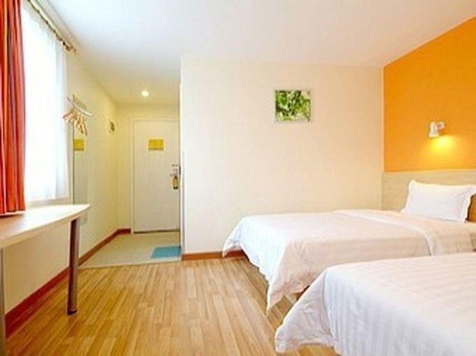 Bedroom 2, 7 Days Inn Chongqing Fuling Nanmenshan Pedestrian Street, Chongqing