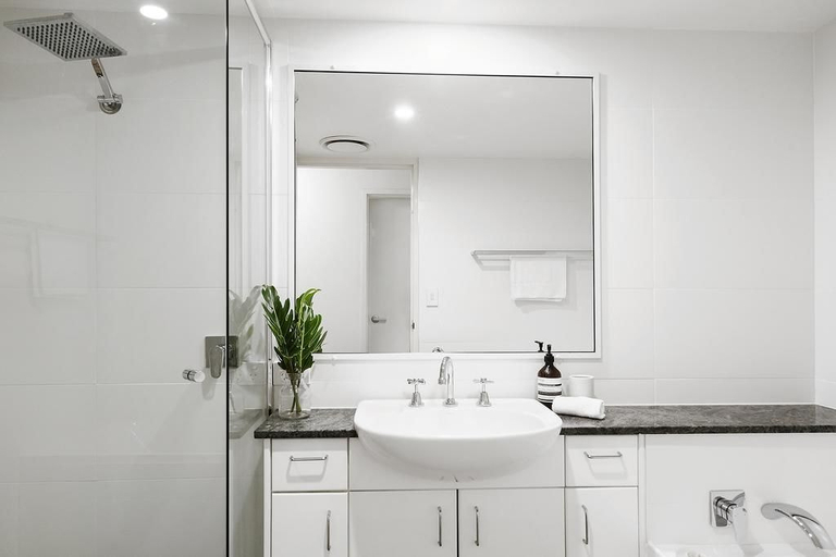 Bedroom 4, Your Luxury Escape - Karinya at Surfside, Byron