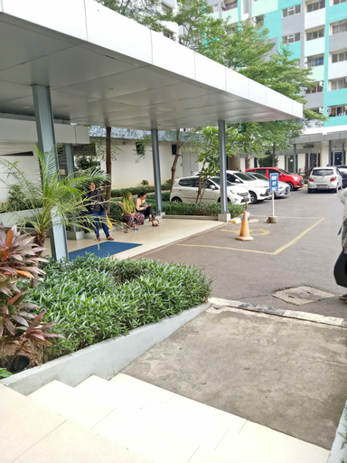 2BR Modern and Pool View Apartment at Sentra Timur Residence By Travelio, East Jakarta