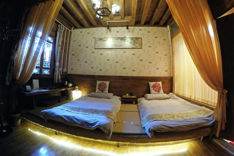 Bedroom 3, Lijiang Lvyeanjia Inn, Lijiang