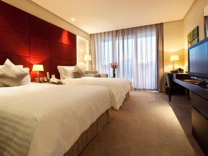 Bedroom 2, Howard Johnson Parkland Hotel Dalian, Dalian