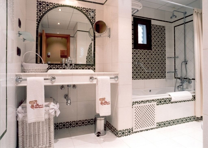 Bathroom 4, La Llave de la Judería, Córdoba
