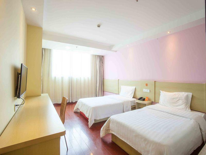 Bedroom 3, 7 Days Inn Meizhou Binfang Avenue Branch, Meizhou