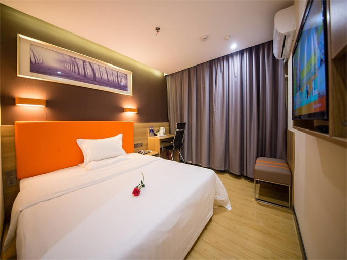 Bedroom 5, 7 Days Premium·Jiangmen Diwang Square, Jiangmen