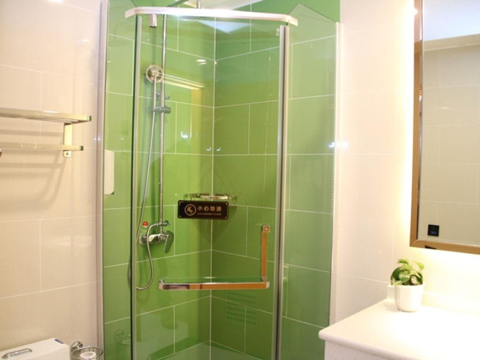 Bathroom, GreenTree Inn Huhehaote Tumote Left Flag Branch, Hohhot