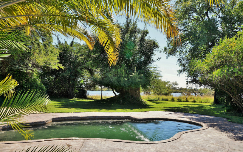 Thebe River Safaris, Chobe