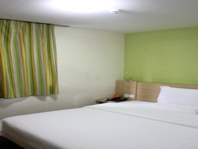 Bedroom, 7 Days Inn Chenzhou Guiyang Ouyanghai Avenue, Chenzhou