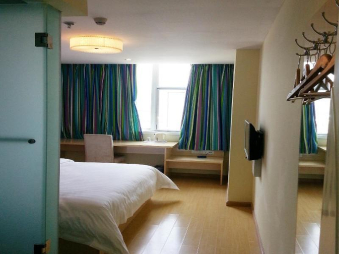 Bedroom 3, 7 Days Inn Suqian Yiwu Commerial City Branch, Suqian