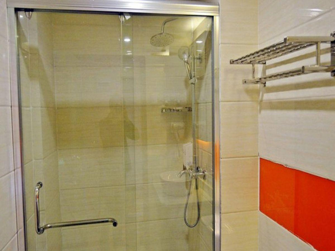 Bathroom 3, 7 Days Premium An Shun Train Station Branch, Anshun