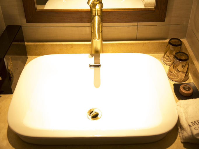 Bathroom 5, James Joyce Coffetel Xian Big Goose Pagoda Tang Paradise Branch, Xi'an