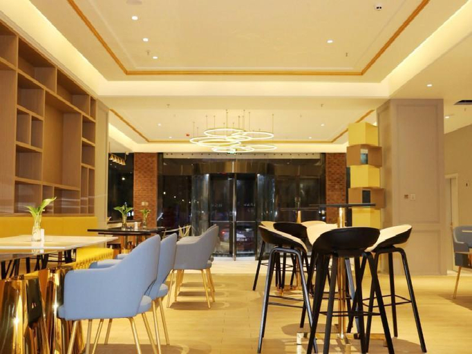 Food & Drinks