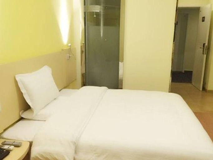 Bedroom, 7 Days Inn Bozhou Railway Station, Bozhou
