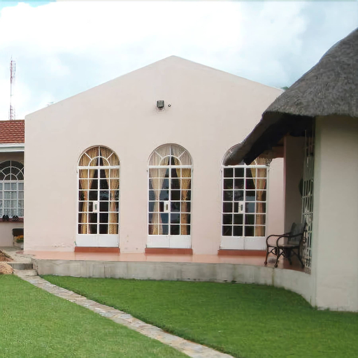 Lynn's Guest House, Bulawayo