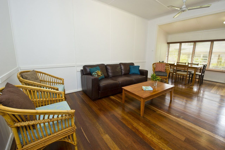 Others 4, Kooyong Apartment 3, Magnetic Island