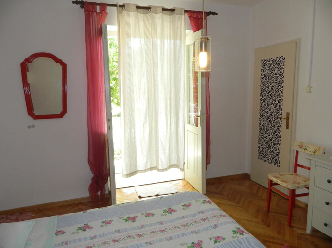 Bedroom 2, Apartments Irena, Sukošan