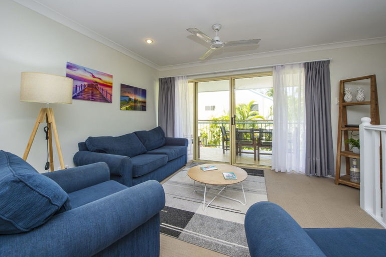 Others 5, Sails on Horseshoe Apartment 9, Magnetic Island