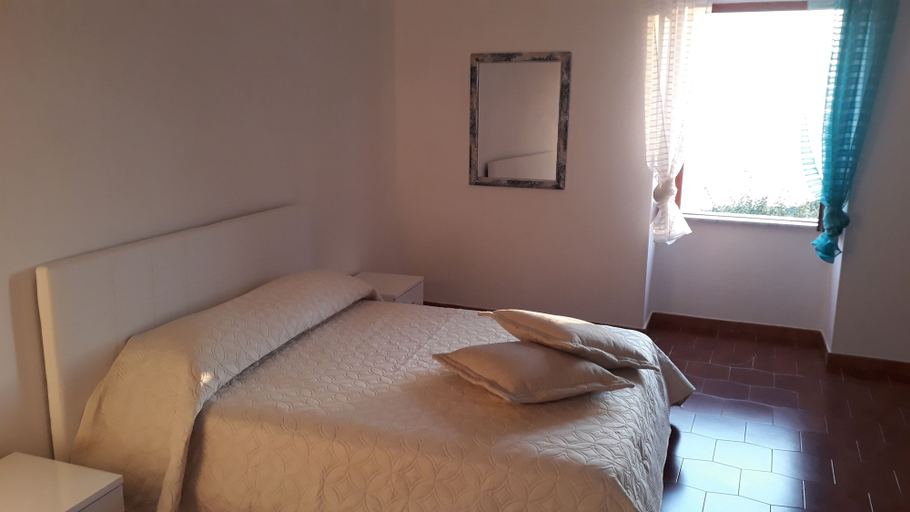 Bedroom 2, Emidio House, Napoli