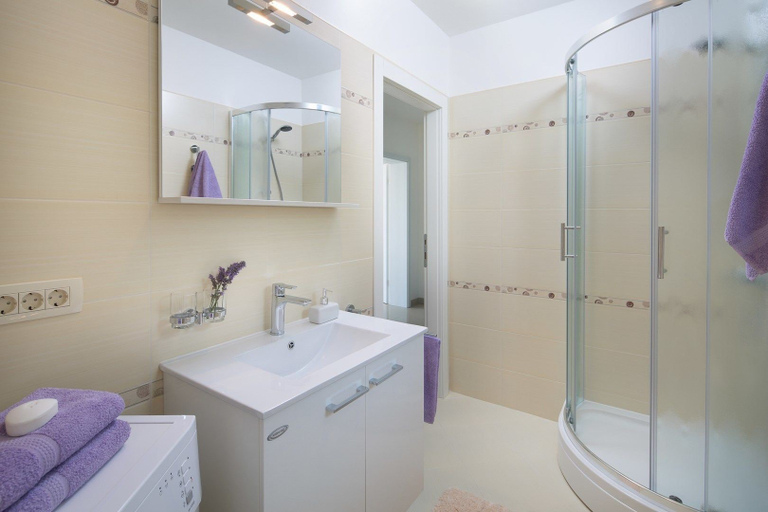 Bathroom 4, Villa Silvija, Opatija/Veprinac