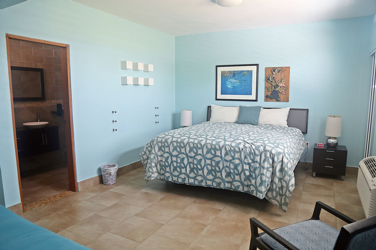 Tarpon's Nest Lodge,