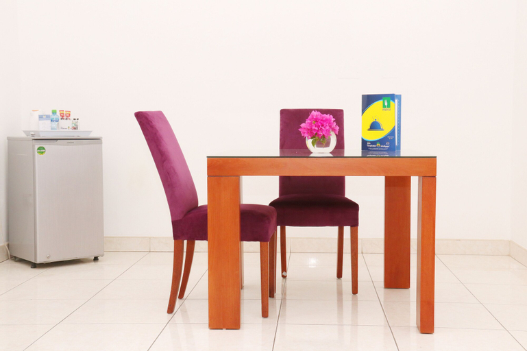 Dining Room 7