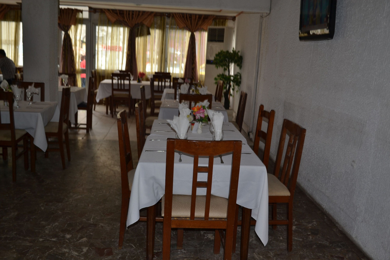 Food & Drinks, Hôtel Lumière Joss, Wouri