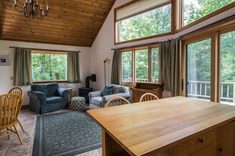Others 4, Cottage in the Woods, Lamoille