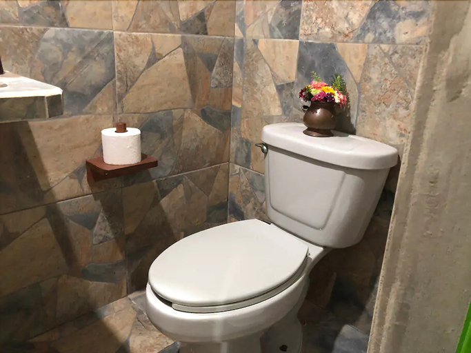 Bathroom, Casa Conicarit, Dist. Pochutla