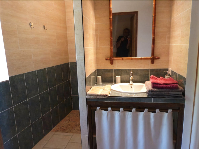 Bathroom 5, Domaine du Clap, Ardèche