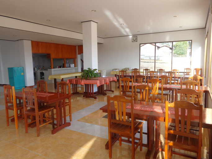 Food & Drinks 5, Phouluang Hotel, Pek