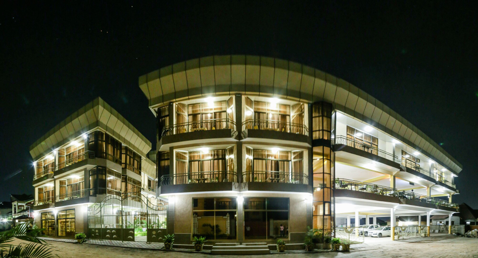 Tiger's Apartment Hotel, Musaga