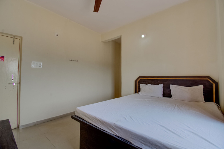 Bedroom 3, SPOTON 30567 Karthik Residency, Chitradurga