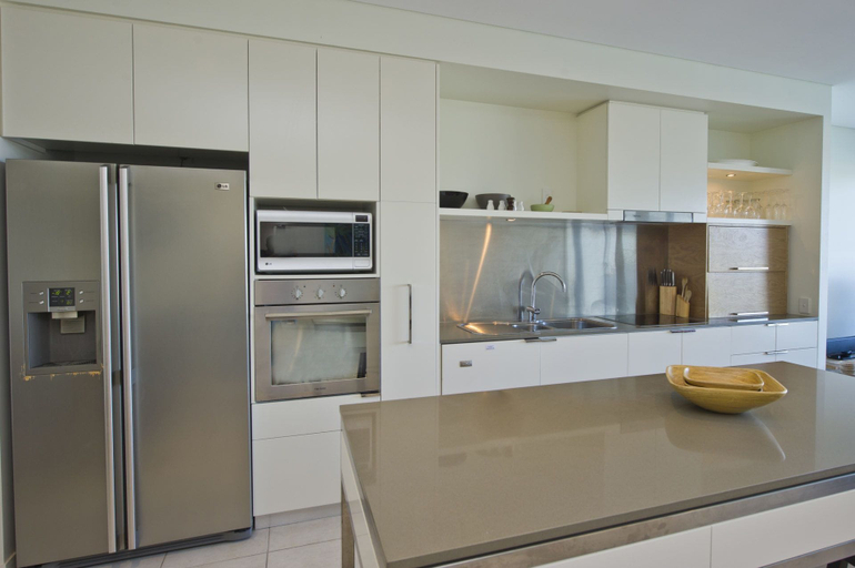 Others 5, Blue on Blue Apartment 933, Magnetic Island