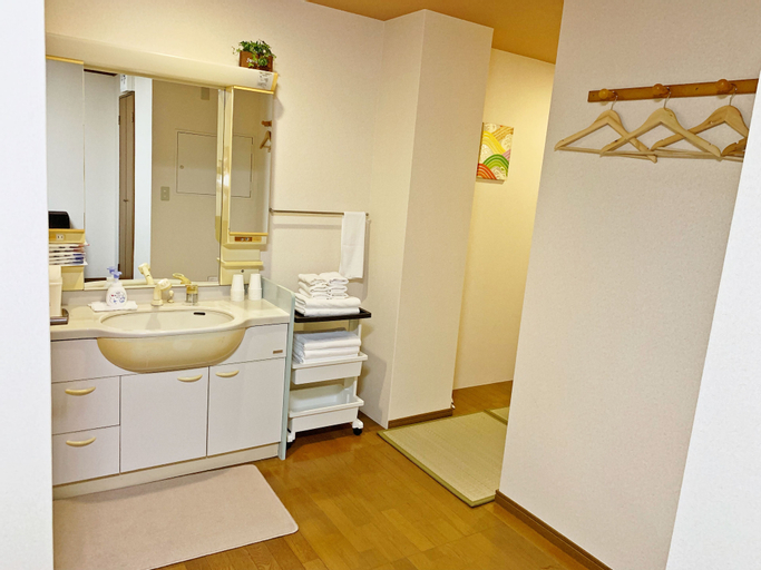 Bathroom 26