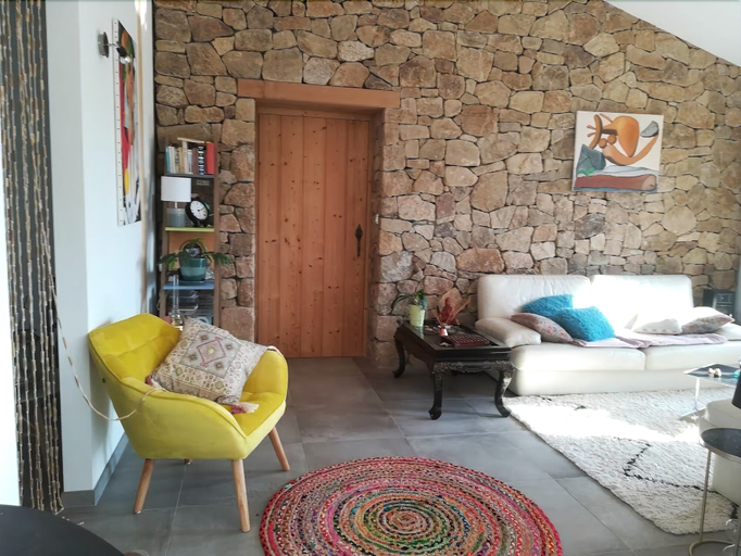 Public Area, L'espace-temps, Loire