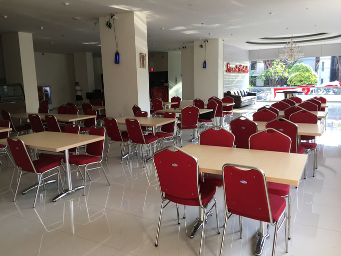 Business Facilities 2, I&M Hotel Billiard, Surabaya
