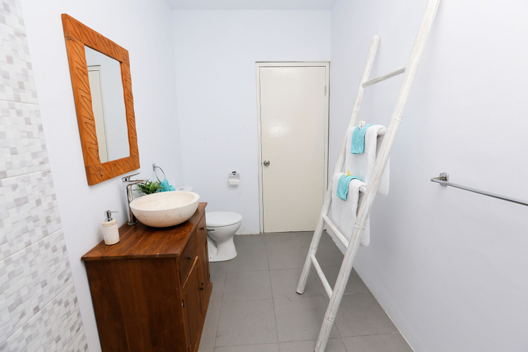 Bathroom 4, Villa Tiga Kelapa, Badung
