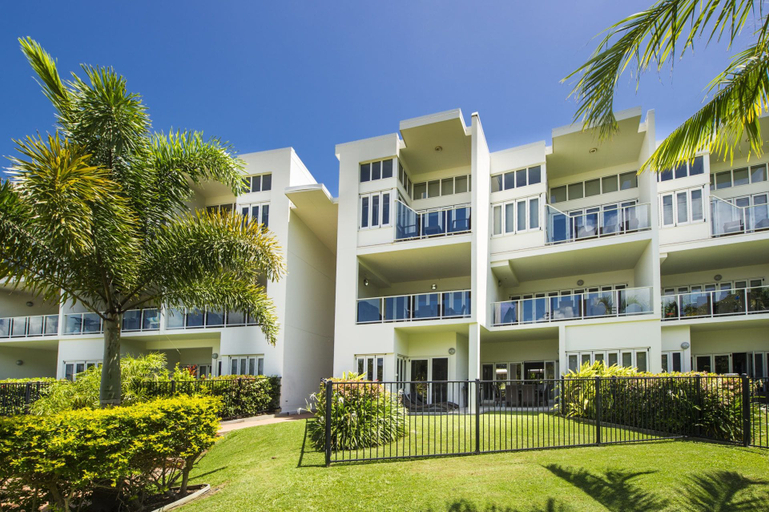 Exterior & Views, Beachside Apartment 14, Magnetic Island