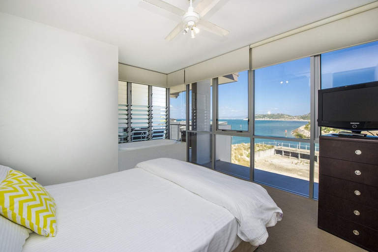 Bedroom 4, 1 Bright Point Apartment 1401, Magnetic Island