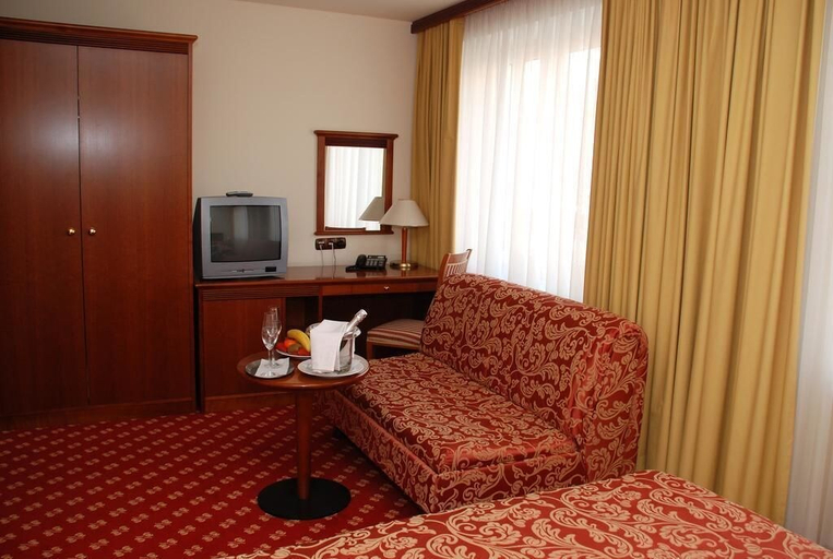 Bedroom 3, Hotel Zvezda, Murska Sobota