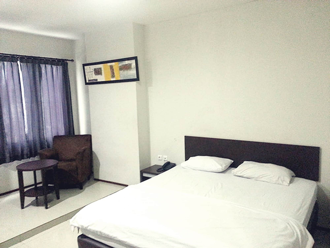 Hotel Fiducia Otista 153, East Jakarta